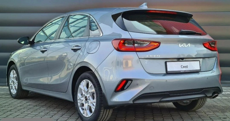 Kia Ceed cena 104290 przebieg: 10, rok produkcji 2024 z Łódź małe 497